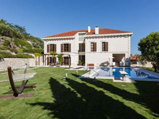 Exclusive Villa Marnano - Split center  Front View
